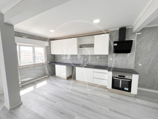 Apartamento T2 para Venda em Setubal (São Sebastião) Foto 3