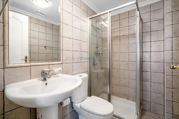 Apartamento T1 para Venda em Albufeira e Olhos de Água Foto 31