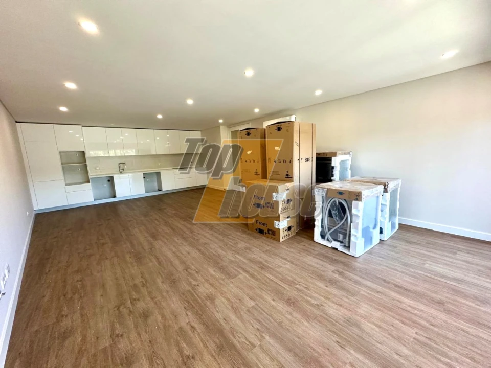 Apartamento T2 para Arrendamento em Costa da Caparica Foto 2