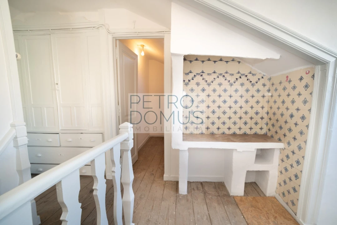 Apartamento T3 para Venda em Campolide Foto 19