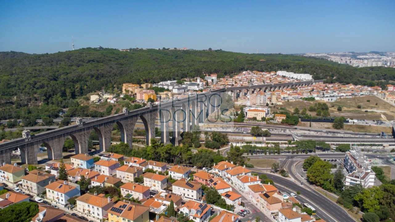 Apartamento T3 para Venda em Campolide Foto 34