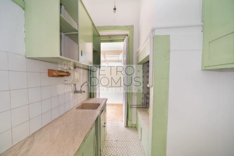 Apartamento T3 para Venda em Campolide Foto 14
