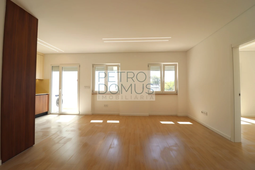 Apartamento T2 para Venda em Almada, Cova da Piedade, Pragal e Cacilhas Foto 9