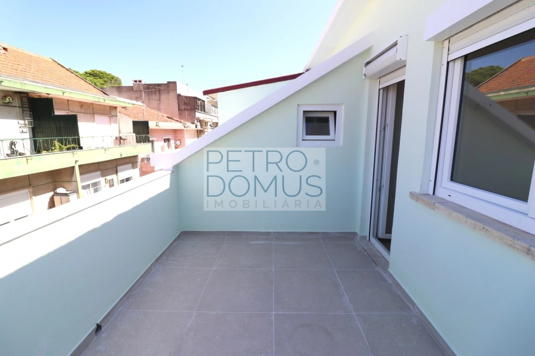 Apartamento T2 para Venda em Almada, Cova da Piedade, Pragal e Cacilhas Foto 23
