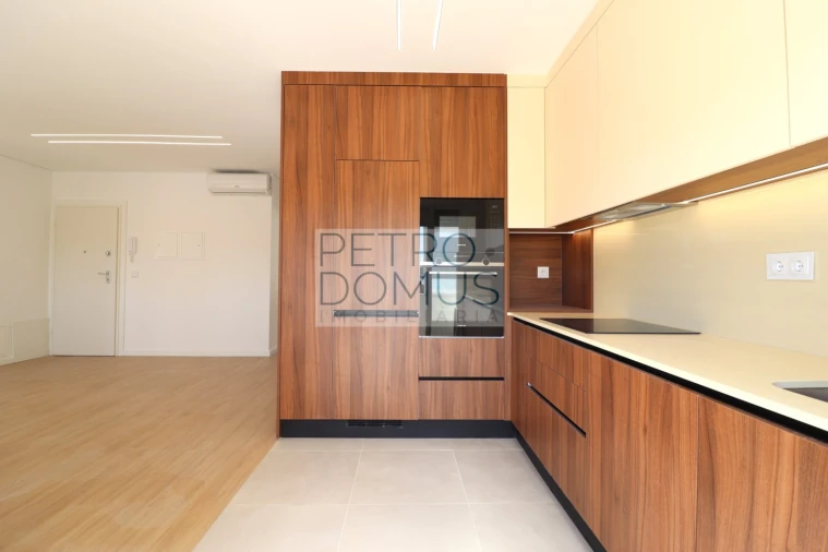 Apartamento T2 para Venda em Almada, Cova da Piedade, Pragal e Cacilhas Foto 7