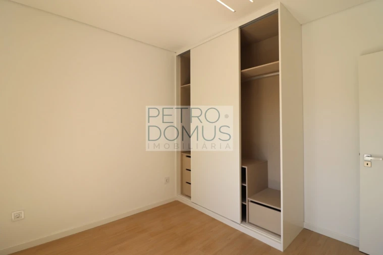 Apartamento T2 para Venda em Almada, Cova da Piedade, Pragal e Cacilhas Foto 19