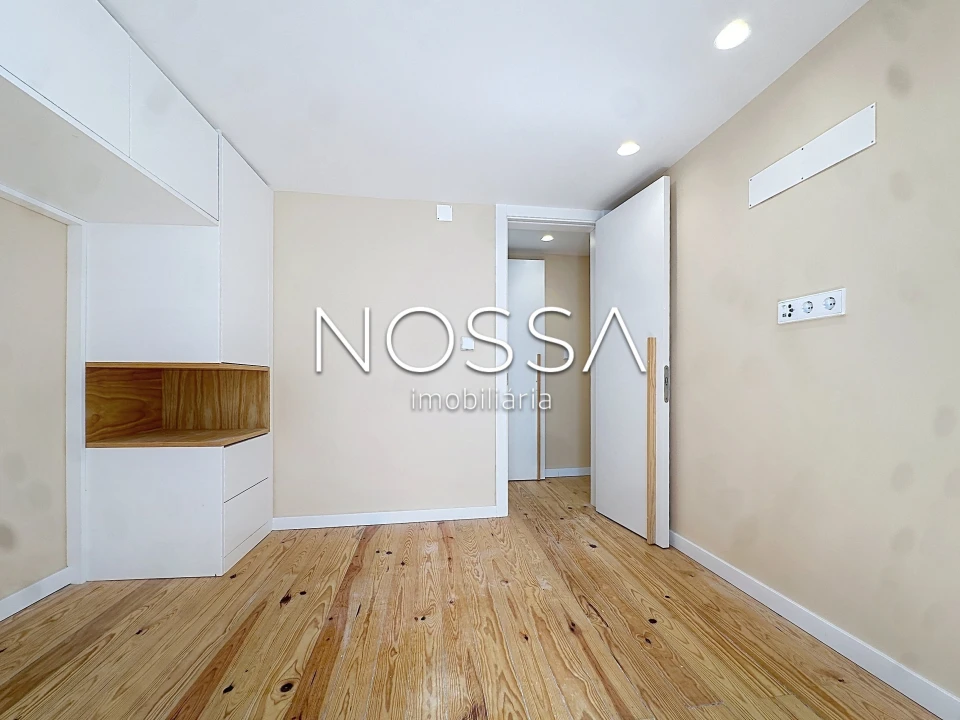 Apartamento T2 para Venda em Santa Maria Maior Foto 4