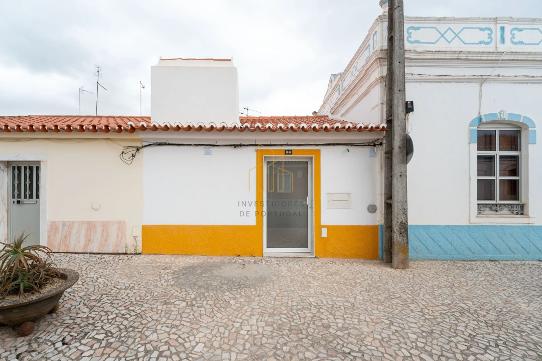 Moradia T1 para Venda em Bencatel Foto 2