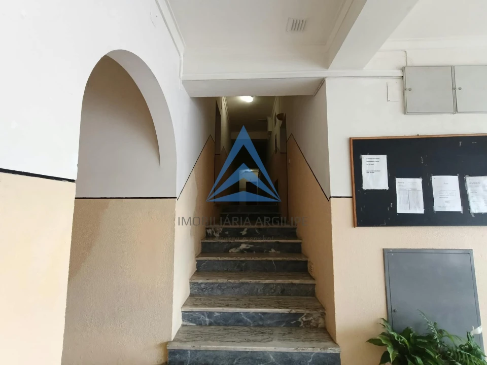 Apartamento T2 para Venda em São Martinho do Bispo e Ribeira de Frades Foto 4