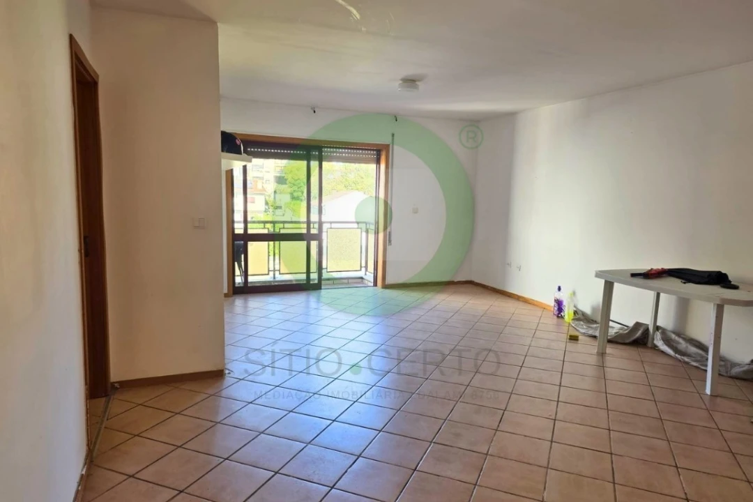 Apartamento T3 para Venda em Fânzeres e São Pedro da Cova Foto 3