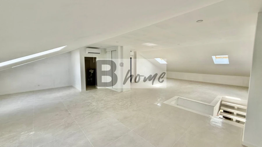 Apartamento T2 para Venda em Palmela Foto 2
