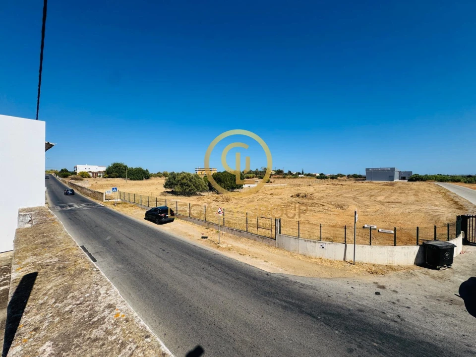 Moradia T3 para Venda em Faro (Sé e São Pedro) Foto 10
