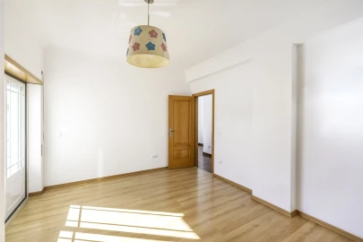 Apartamento T4 para Venda em Benavente