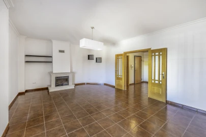 Apartamento T4 para Venda em Benavente