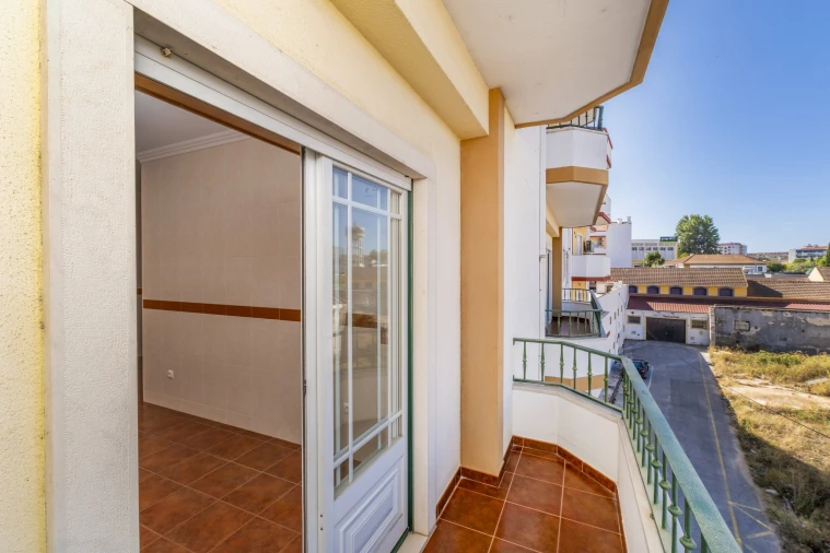 Apartamento T4 para Venda em Benavente Foto 10
