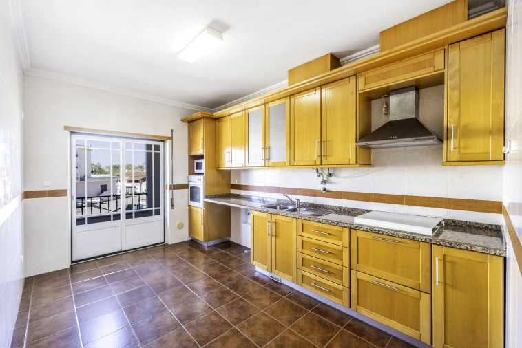 Apartamento T4 para Venda em Benavente Foto 8