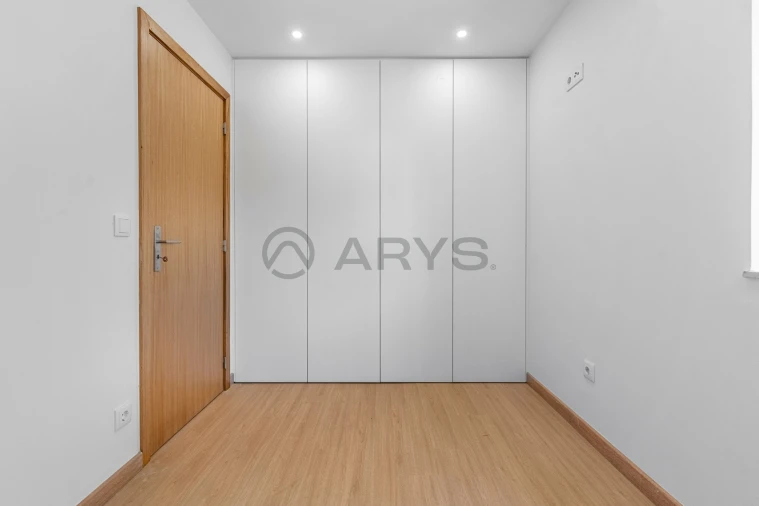 Apartamento T3 para Venda em Ferreiros e Gondizalves Foto 10
