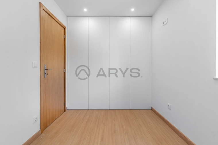 Apartamento T3 para Venda em Ferreiros e Gondizalves Foto 19