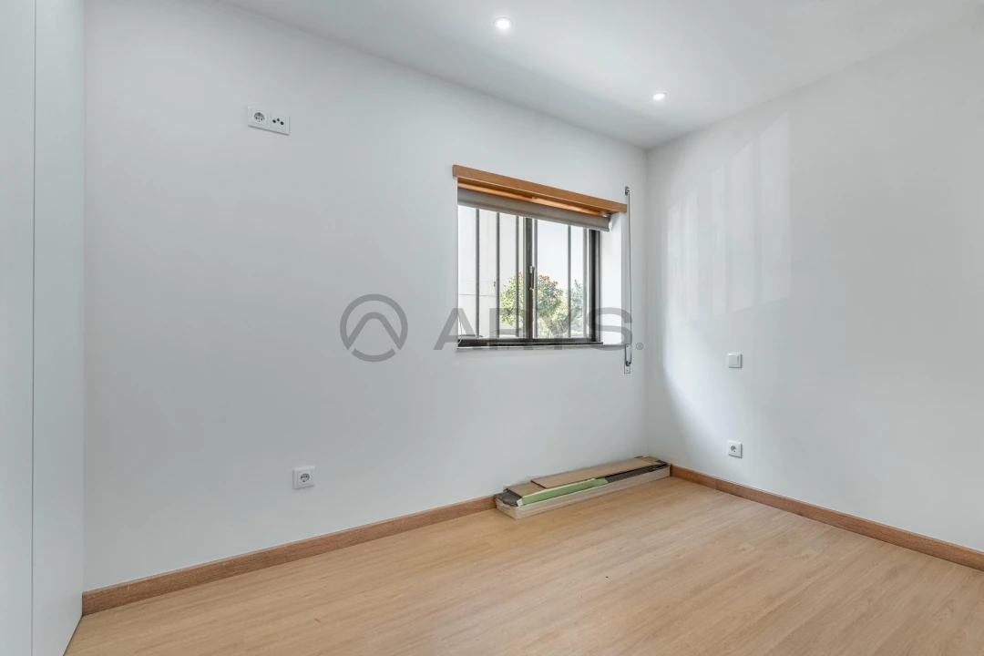 Apartamento T3 para Venda em Ferreiros e Gondizalves Foto 9
