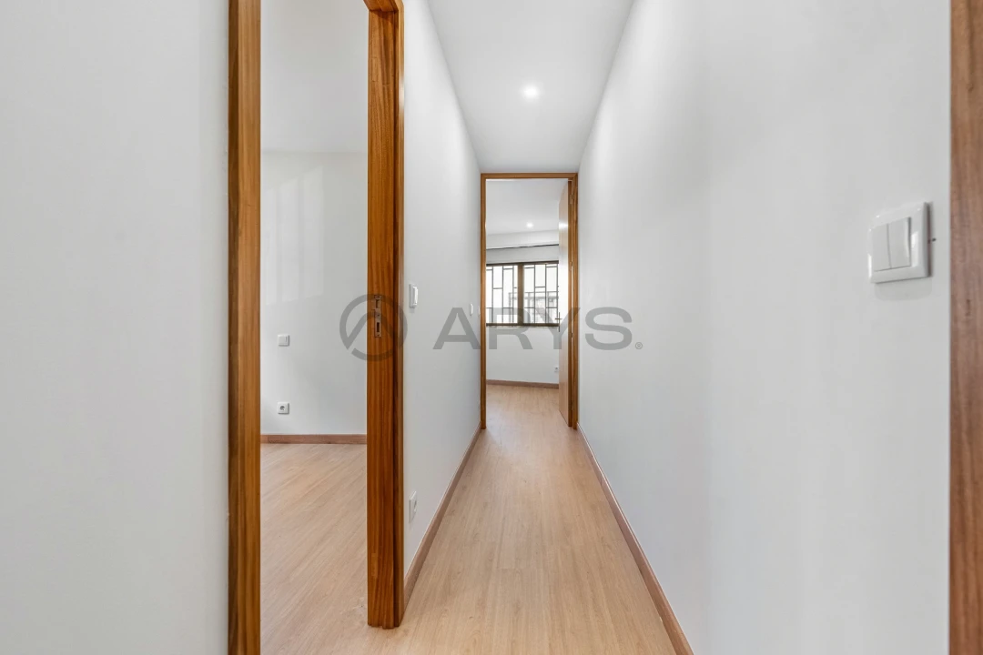 Apartamento T3 para Venda em Ferreiros e Gondizalves Foto 14