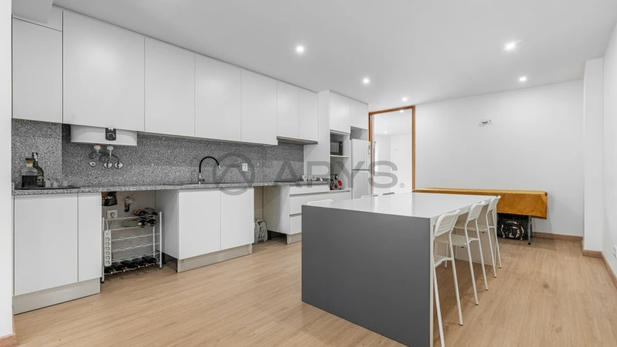 Apartamento T3 para Venda em Ferreiros e Gondizalves