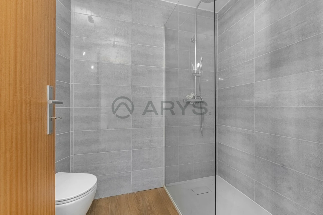 Apartamento T3 para Venda em Ferreiros e Gondizalves Foto 13