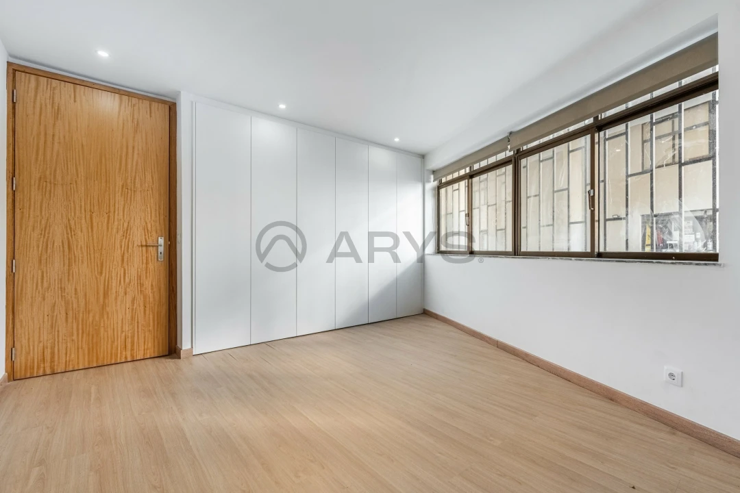 Apartamento T3 para Venda em Ferreiros e Gondizalves Foto 6