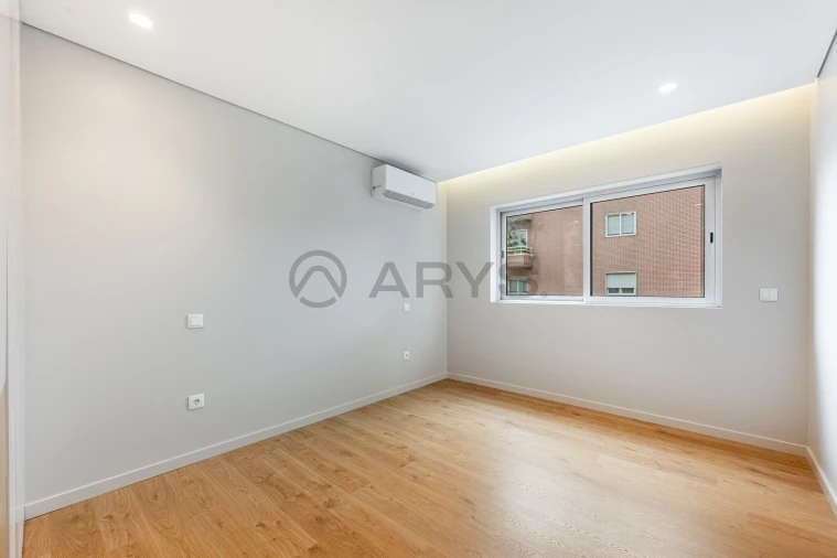 Apartamento T4 para Venda em São Vitor (Braga) Foto 13