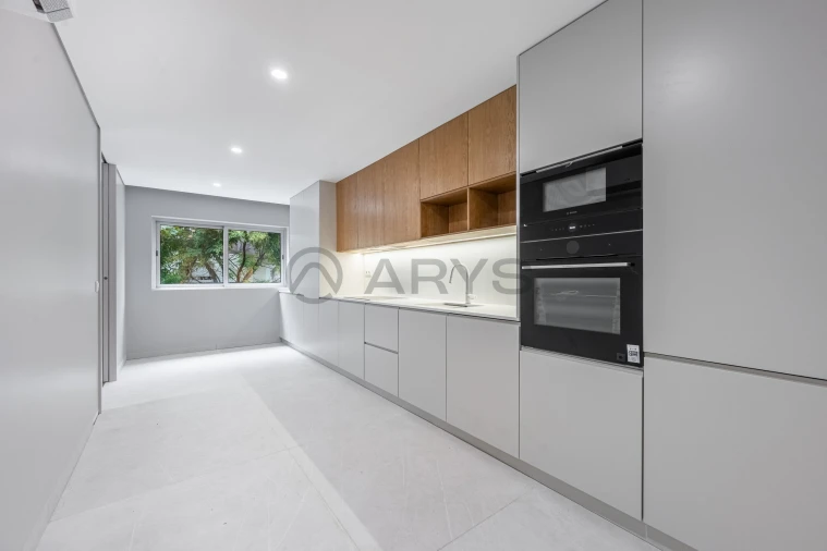 Apartamento T4 para Venda em São Vitor (Braga) Foto 6