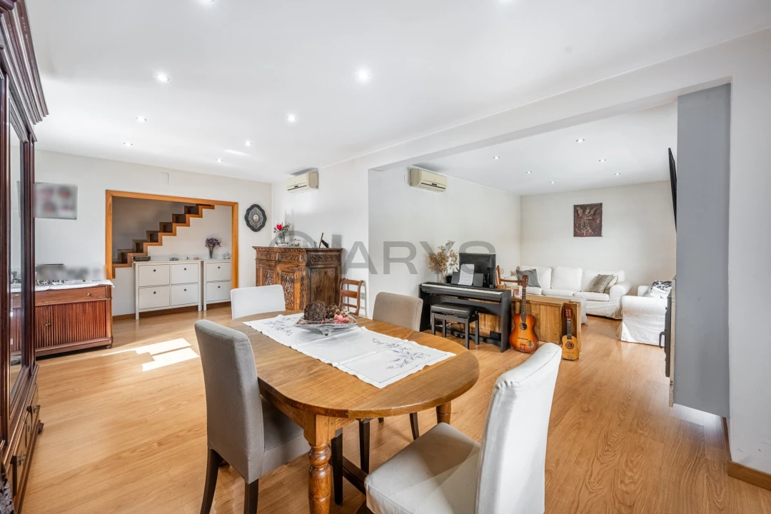 Apartamento T4 para Venda em Nogueira, Fraião e Lamaçães Foto 2