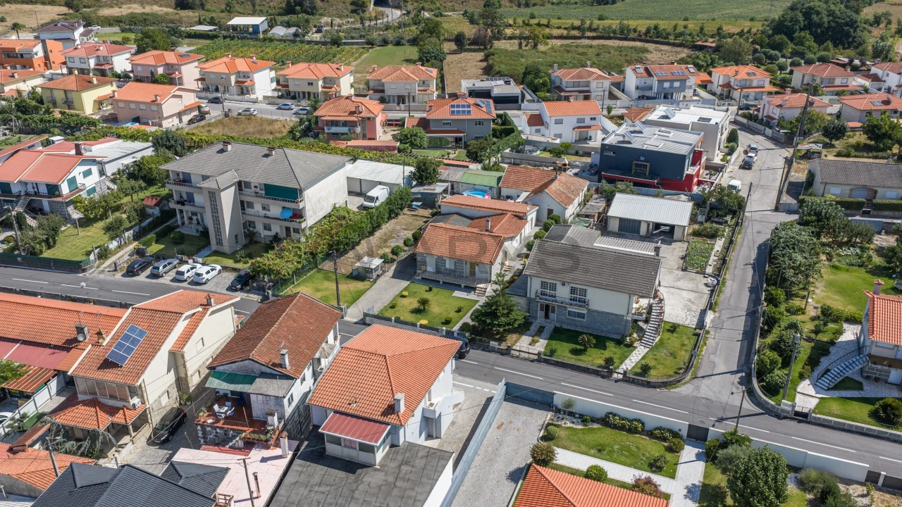 Moradia T3 para Venda em Brito Foto 10