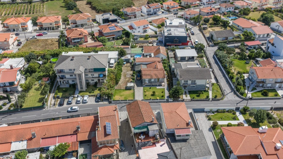 Moradia T3 para Venda em Brito Foto 4