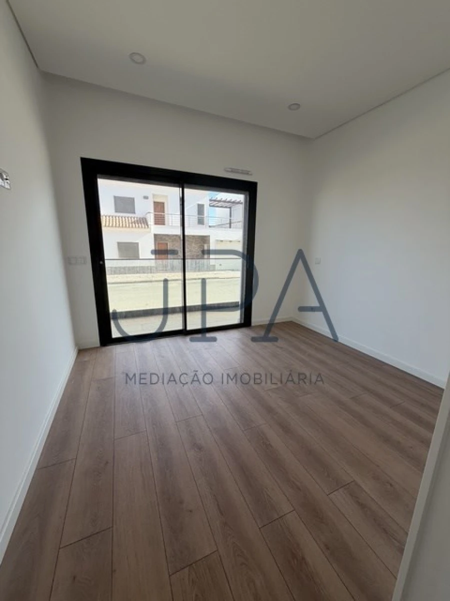 Apartamento T1 para Venda em Conceição e Cabanas de Tavira Foto 11