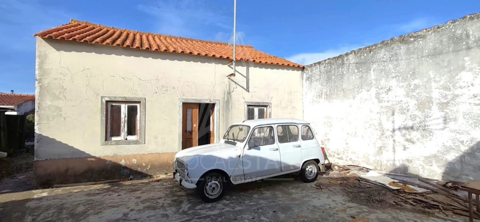 Moradia T1 para Venda em Tornada e Salir do Porto Foto 14