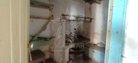 Moradia T1 para Venda em Tornada e Salir do Porto