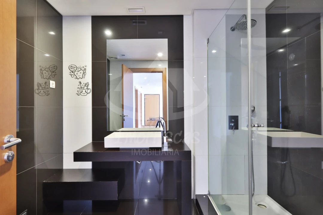 Apartamento T3 para Venda em Sacavém e Prior Velho Foto 37