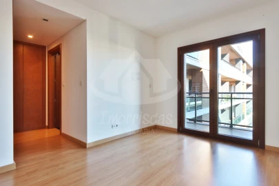Apartamento T3 para Venda em Sacavém e Prior Velho