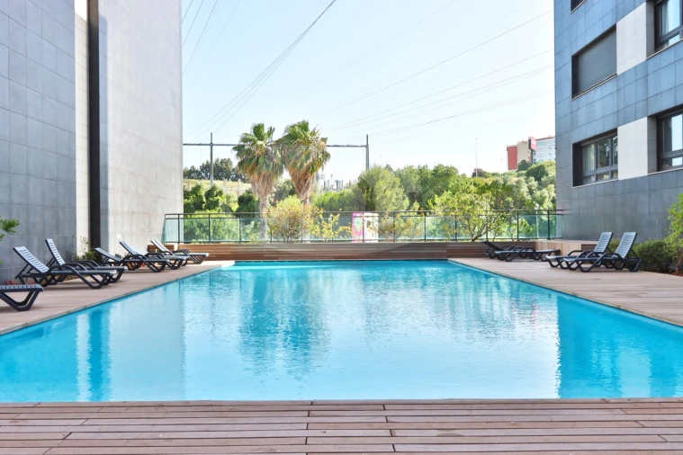 Apartamento T3 para Venda em Sacavém e Prior Velho Foto 3