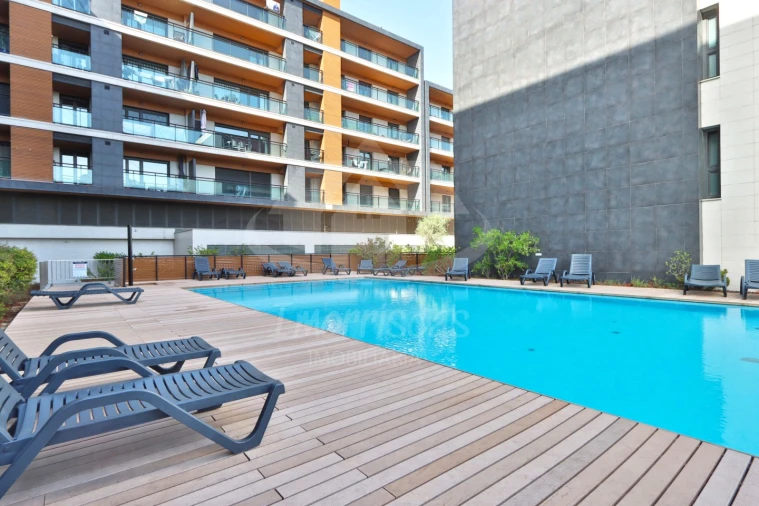 Apartamento T3 para Venda em Sacavém e Prior Velho Foto 4