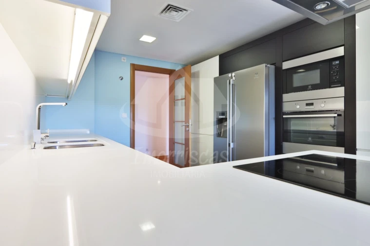 Apartamento T3 para Venda em Sacavém e Prior Velho Foto 17