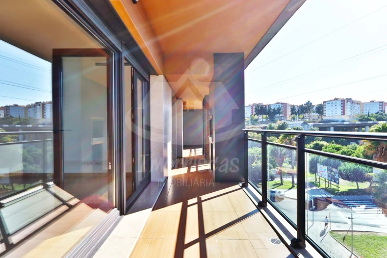 Apartamento T3 para Venda em Sacavém e Prior Velho Foto 19