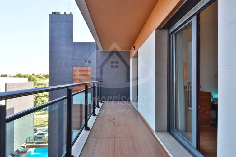 Apartamento T3 para Venda em Sacavém e Prior Velho Foto 31