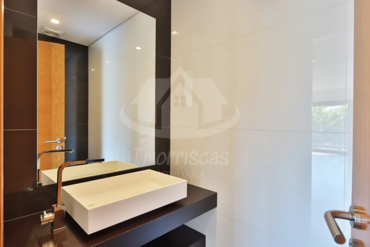 Apartamento T3 para Venda em Sacavém e Prior Velho Foto 36