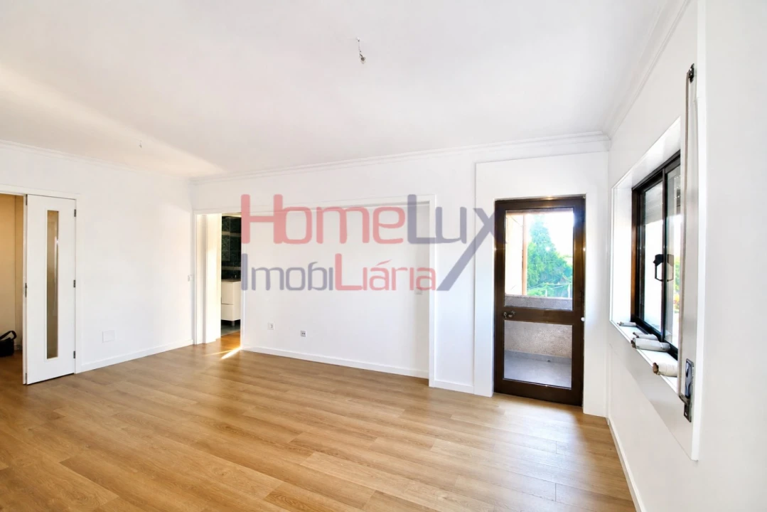 Apartamento T2 para Venda em Rio Tinto Foto 2