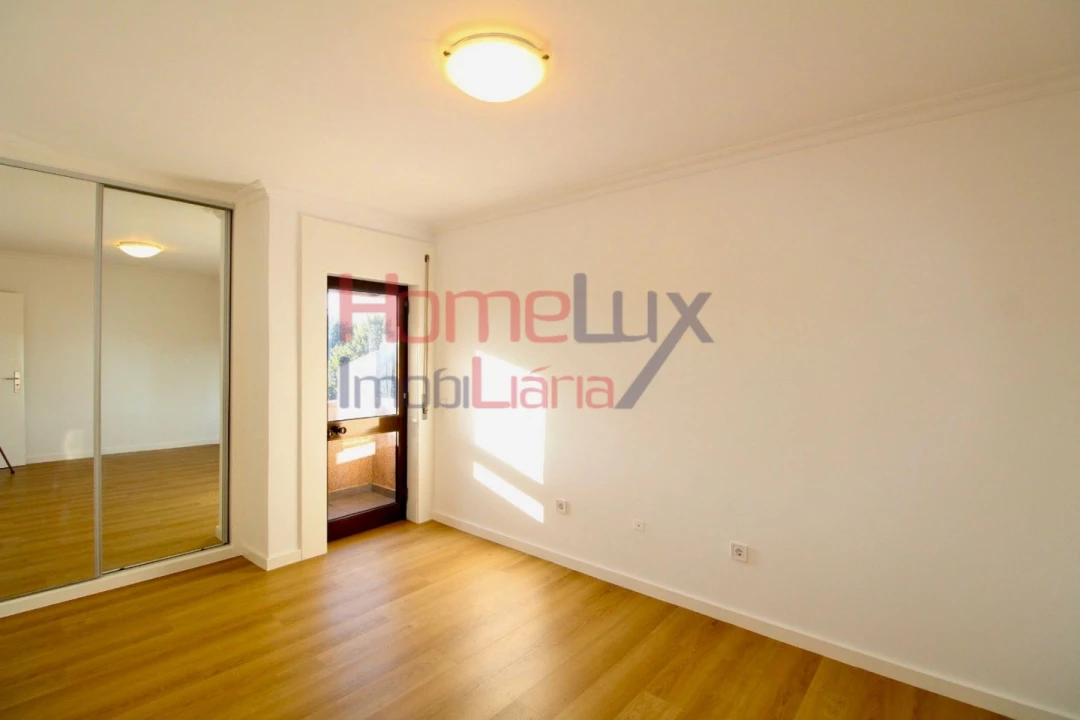Apartamento T2 para Venda em Rio Tinto Foto 10