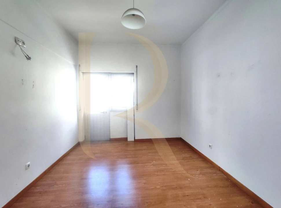 Apartamento T2 para Venda em Amora Foto 19