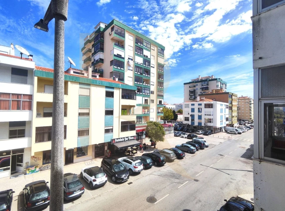 Apartamento T2 para Venda em Amora Foto 21