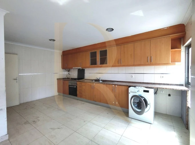 Apartamento T2 para Venda em Amora Foto 5