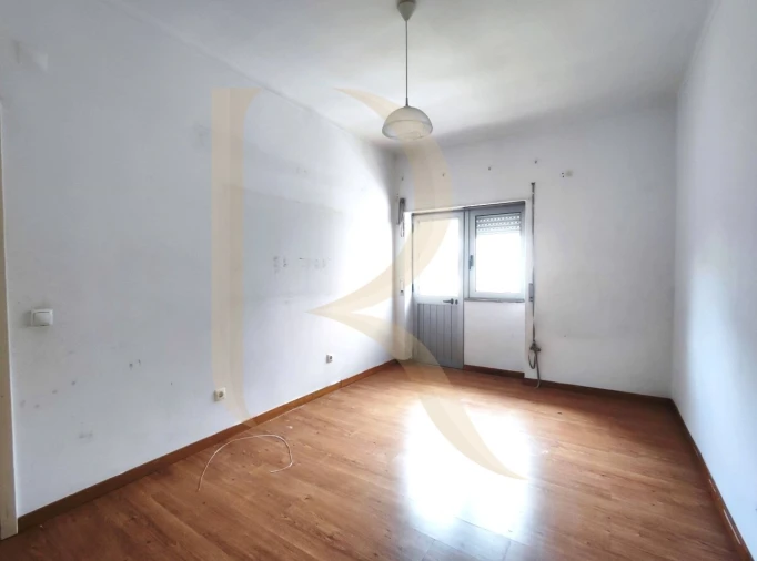 Apartamento T2 para Venda em Amora Foto 10