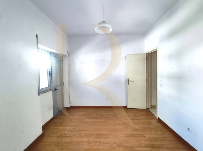 Apartamento T2 para Venda em Amora Foto 17